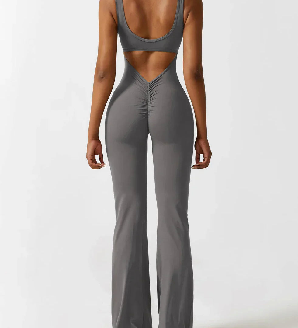 RIORA™ – ELEGANT JUMPSUIT MED V-ÅBEN RYG