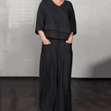 VALENTINA™ – TO-DELS SÆT MED AFSLAPPET PASFORM OG MINIMALISTISK STIL
